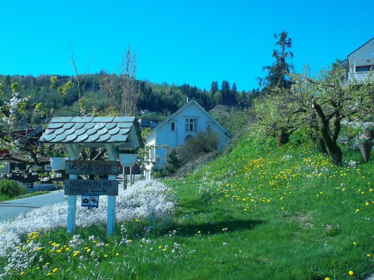 Mo Gardsferie-Pers Frukthage Villa Øystese Exterior foto