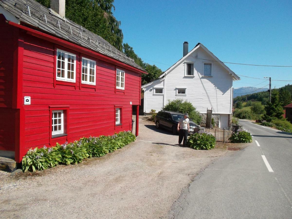 Mo Gardsferie-Pers Frukthage Villa Øystese Exterior foto